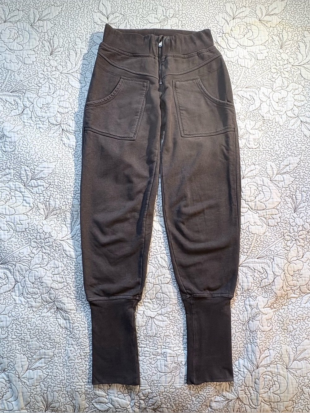 💥Free People Movement On The Road Zip Front Pants Washed Gray Size XS🧡